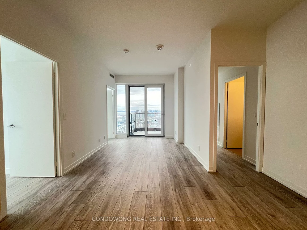 55, Mercer, Waterfront Communities C1, Toronto