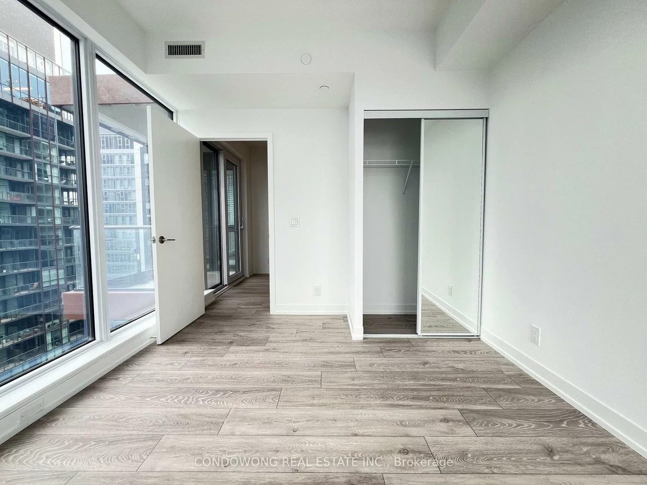55, Mercer, Waterfront Communities C1, Toronto