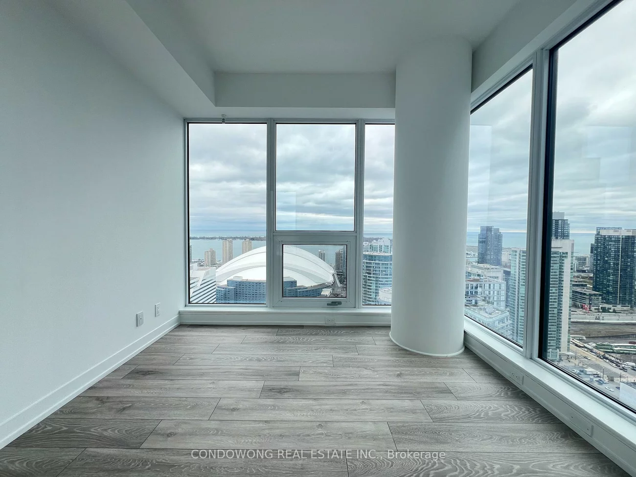 55, Mercer, Waterfront Communities C1, Toronto