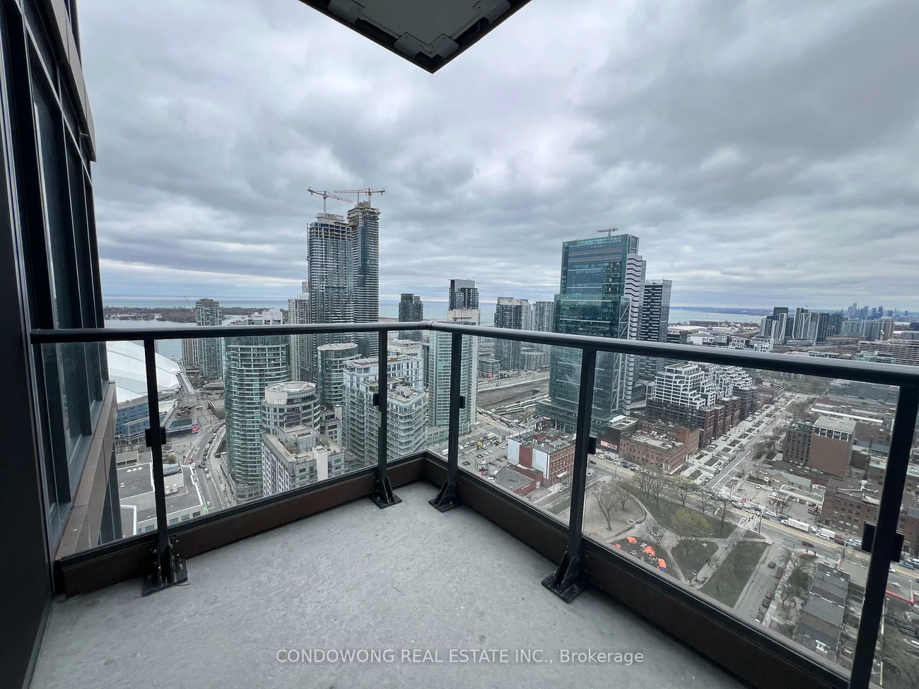 55, Mercer, Waterfront Communities C1, Toronto