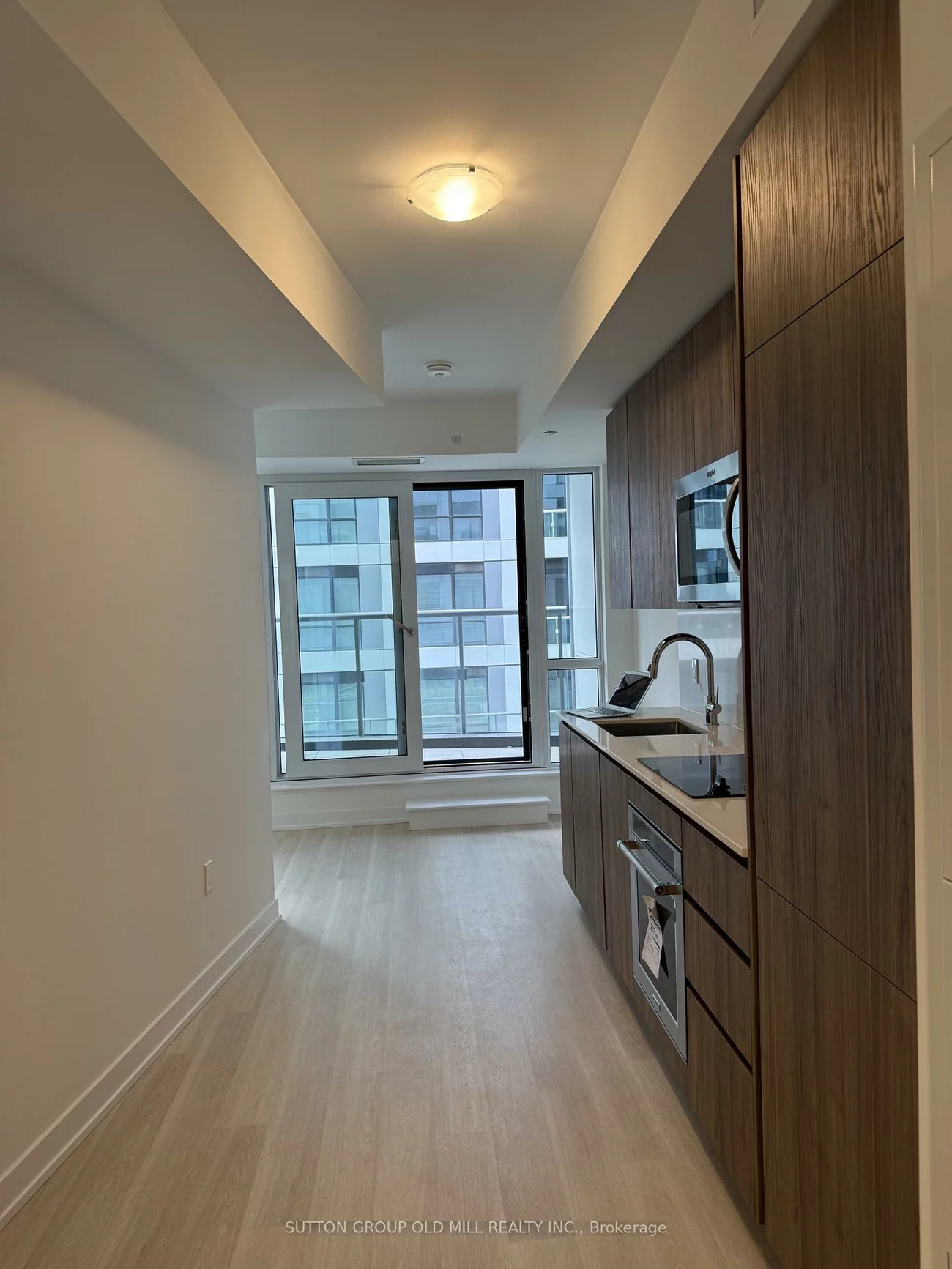 15, Richardson, Waterfront Communities C8, Toronto