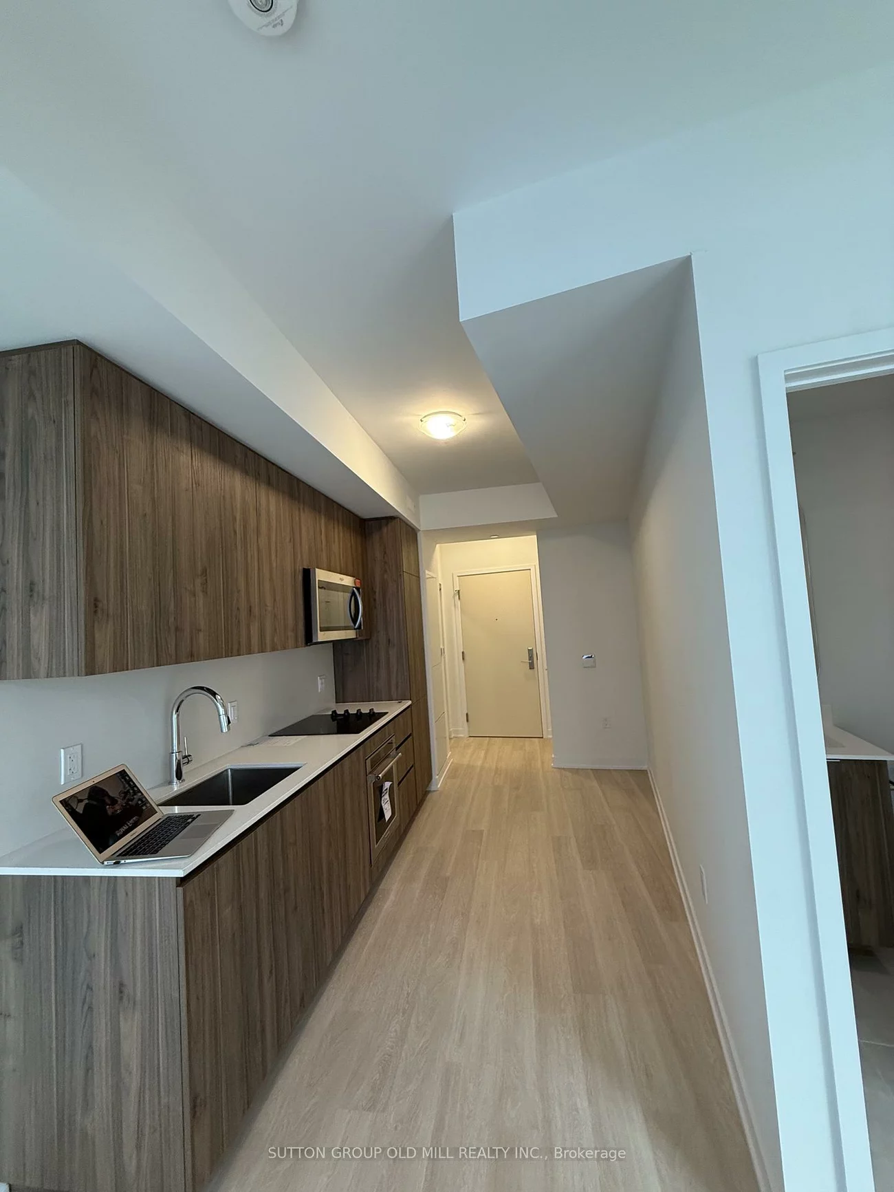 15, Richardson, Waterfront Communities C8, Toronto