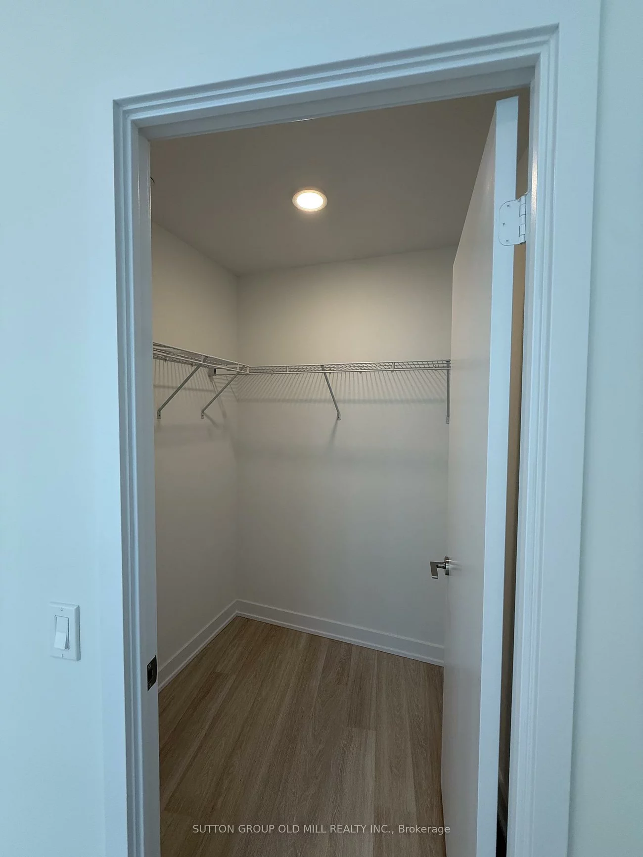 15, Richardson, Waterfront Communities C8, Toronto