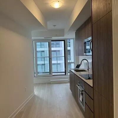 15, Richardson, Waterfront Communities C8, Toronto