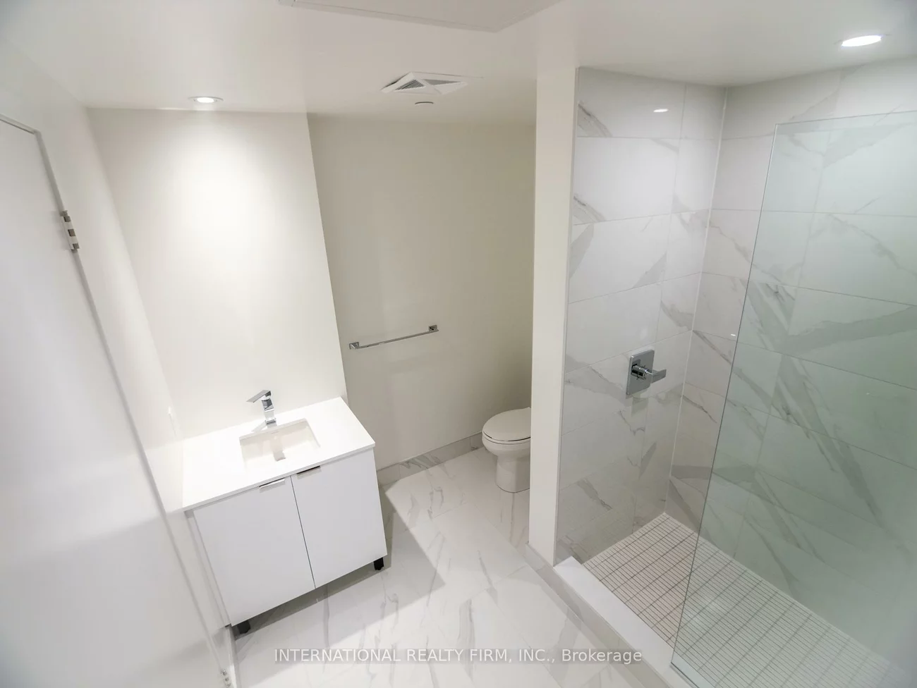 863, St Clair, Wychwood, Toronto