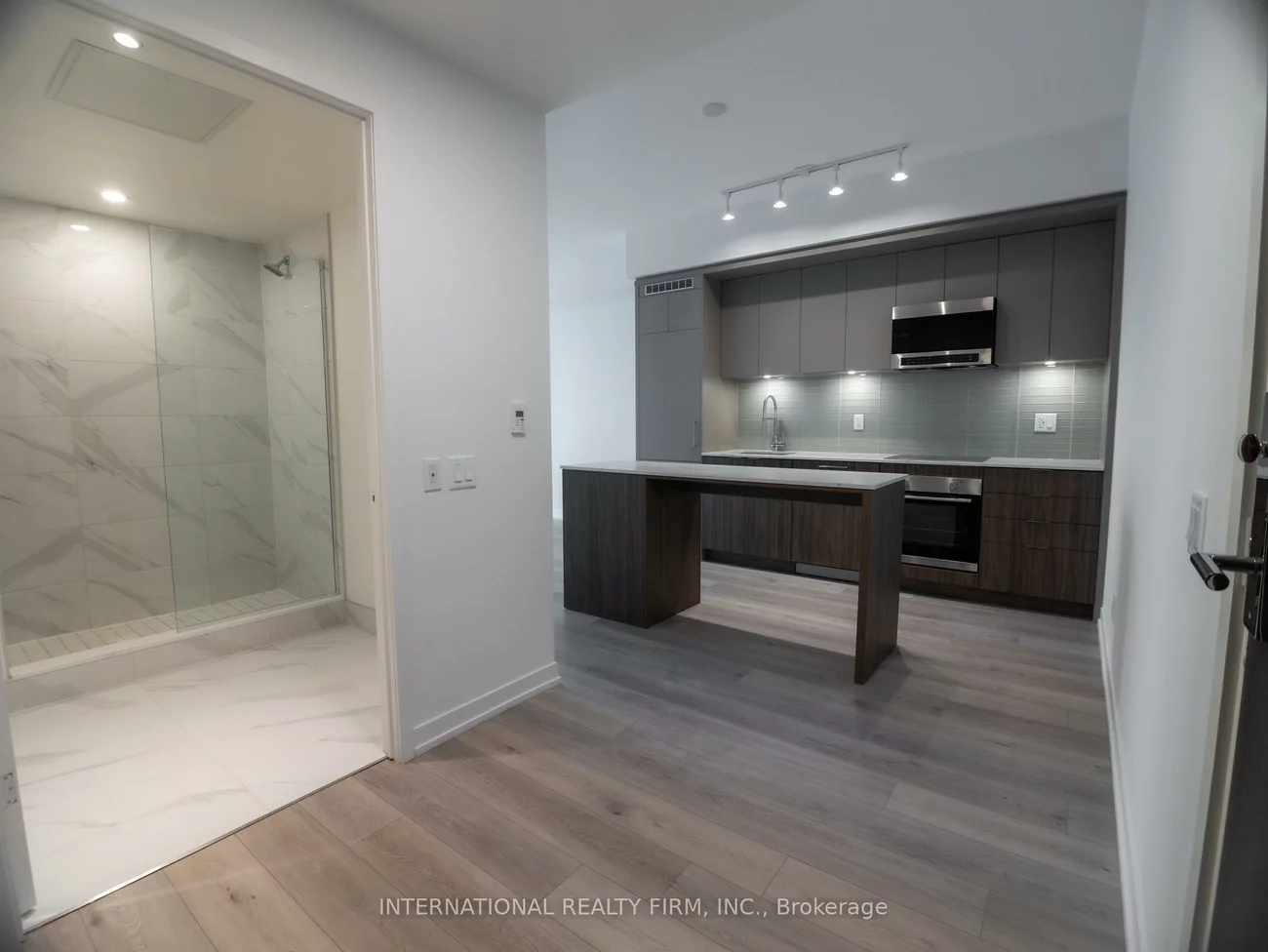 863, St Clair, Wychwood, Toronto
