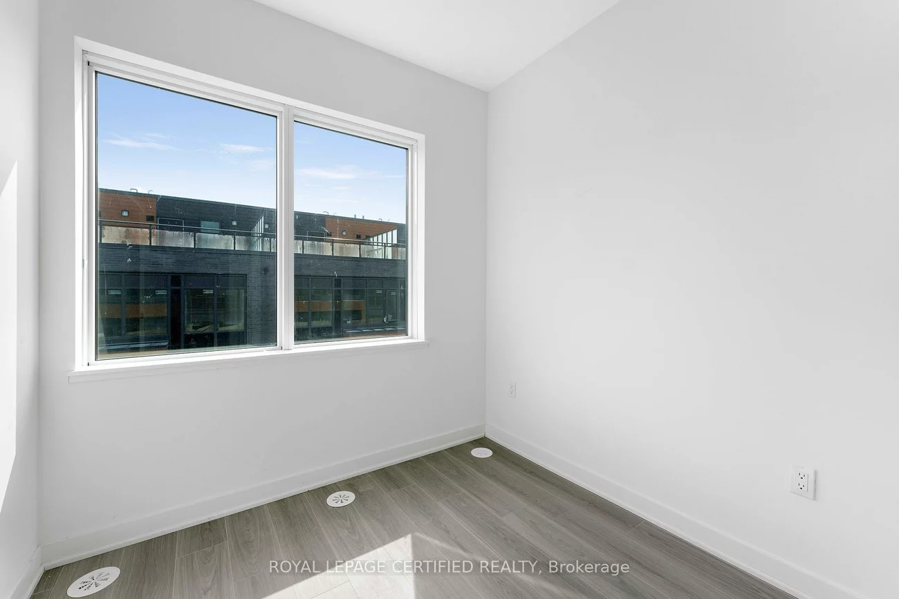 69, Curlew, Parkwoods-Donalda, Toronto