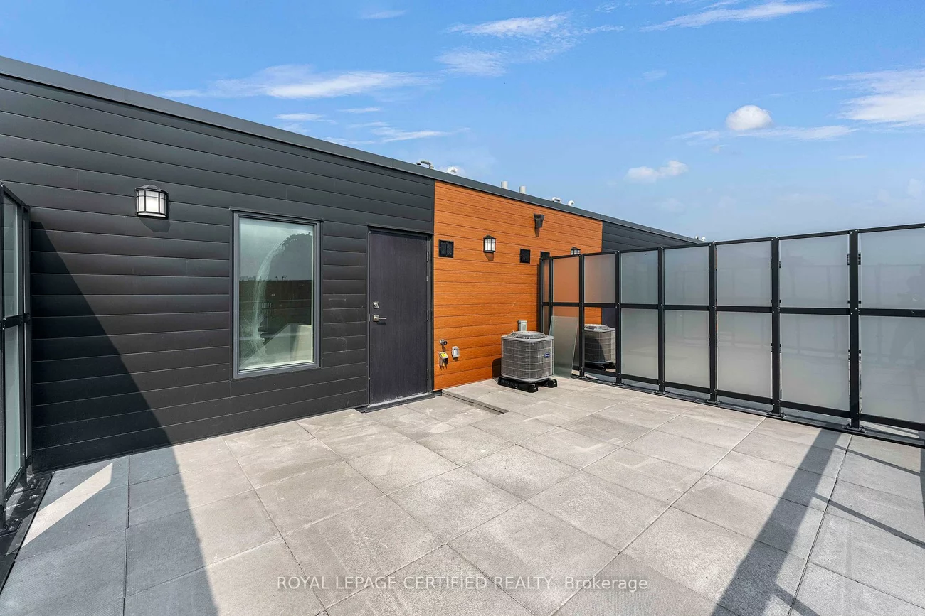 69, Curlew, Parkwoods-Donalda, Toronto