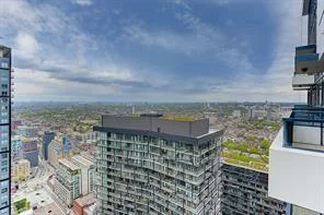 38, Widmer, Waterfront Communities C1, Toronto