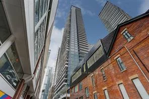 38, Widmer, Waterfront Communities C1, Toronto