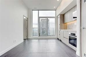 38, Widmer, Waterfront Communities C1, Toronto