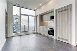 38, Widmer, Waterfront Communities C1, Toronto