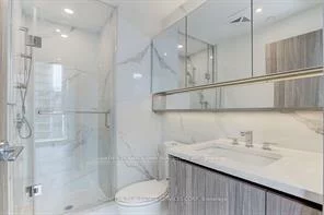 38, Widmer, Waterfront Communities C1, Toronto