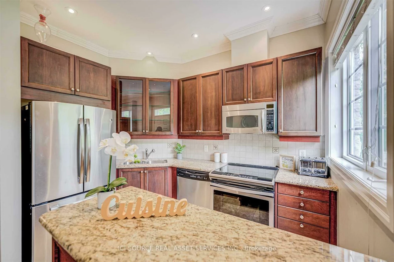 45, York Mills, Bridle Path-Sunnybrook-York Mills, Toronto