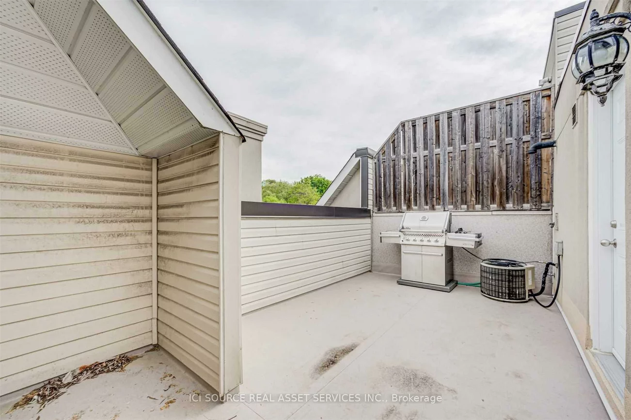 45, York Mills, Bridle Path-Sunnybrook-York Mills, Toronto