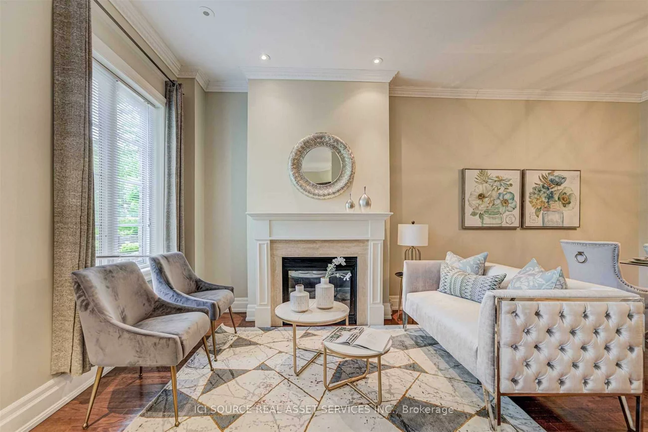 45, York Mills, Bridle Path-Sunnybrook-York Mills, Toronto