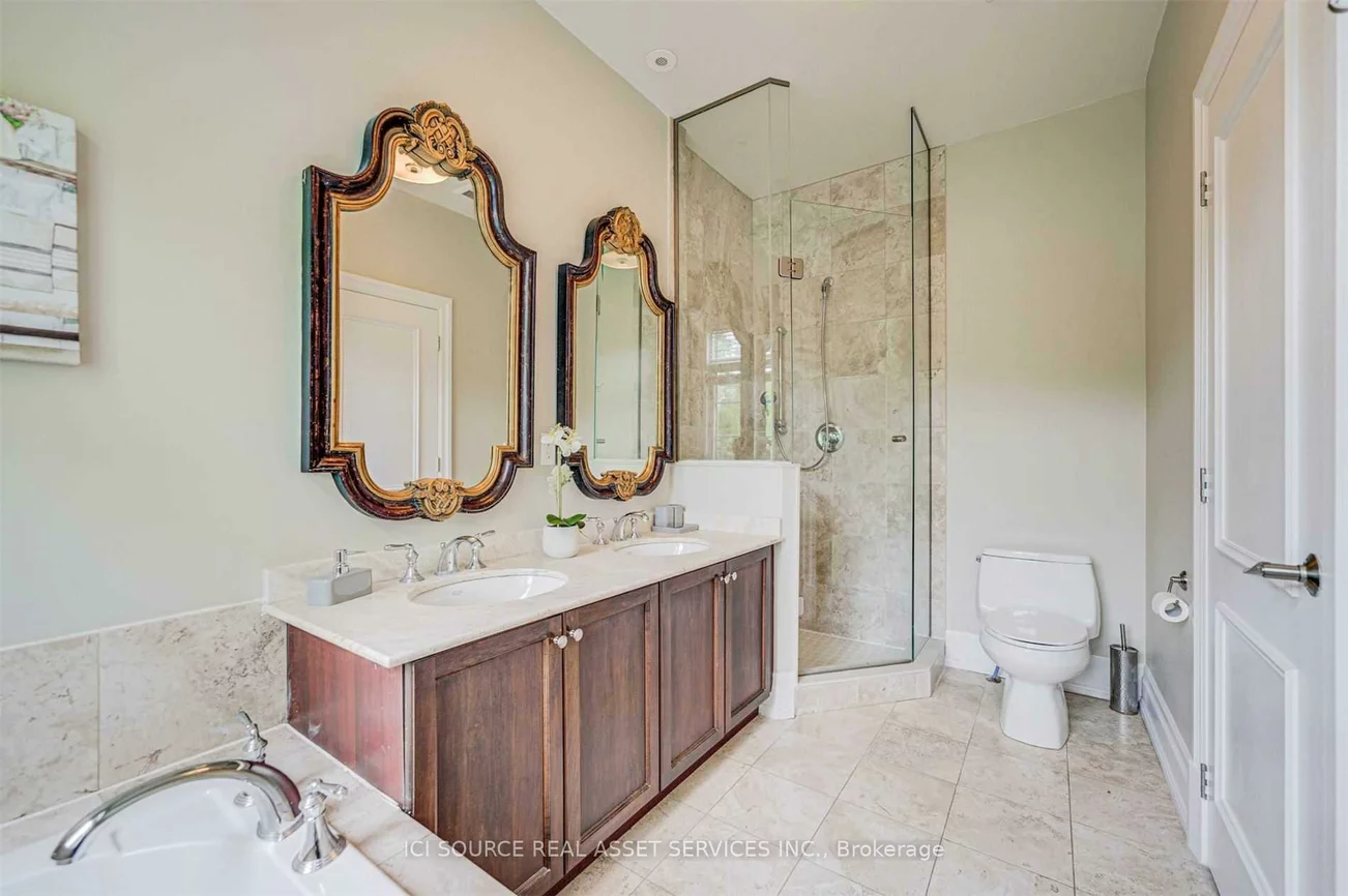 45, York Mills, Bridle Path-Sunnybrook-York Mills, Toronto