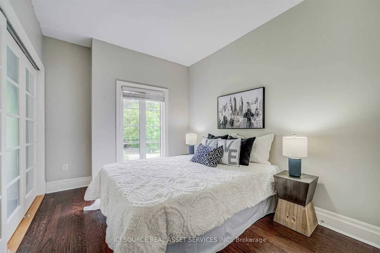 45, York Mills, Bridle Path-Sunnybrook-York Mills, Toronto
