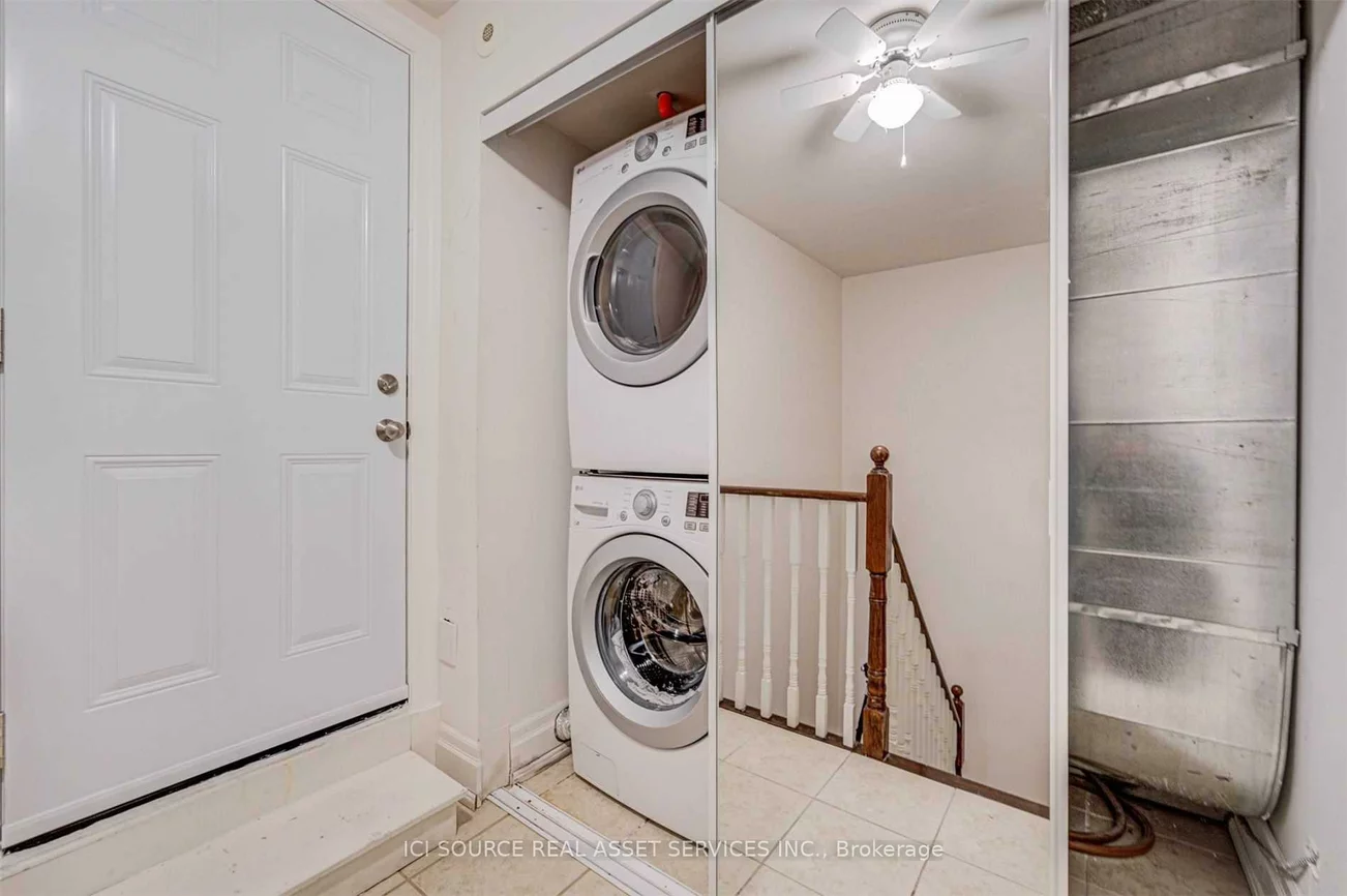 45, York Mills, Bridle Path-Sunnybrook-York Mills, Toronto