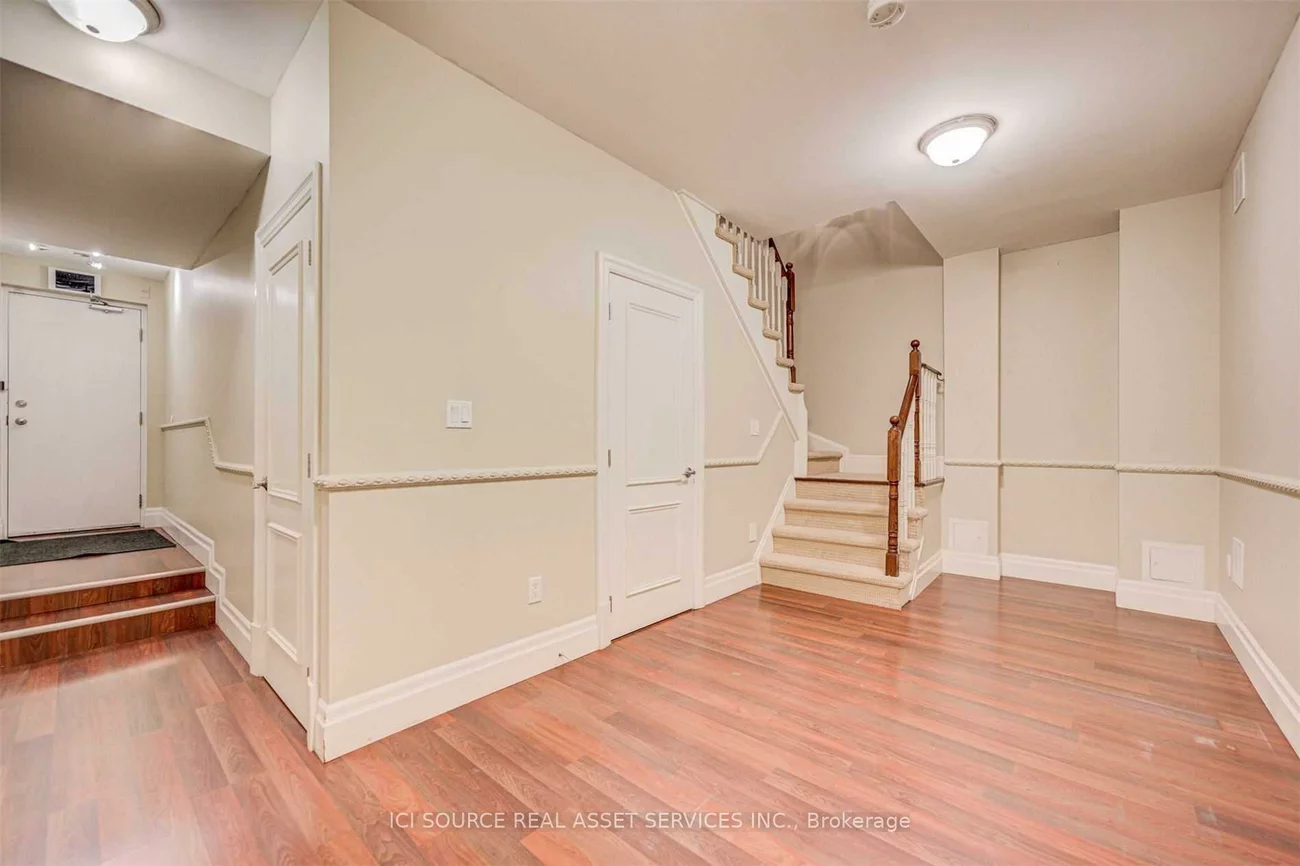 45, York Mills, Bridle Path-Sunnybrook-York Mills, Toronto