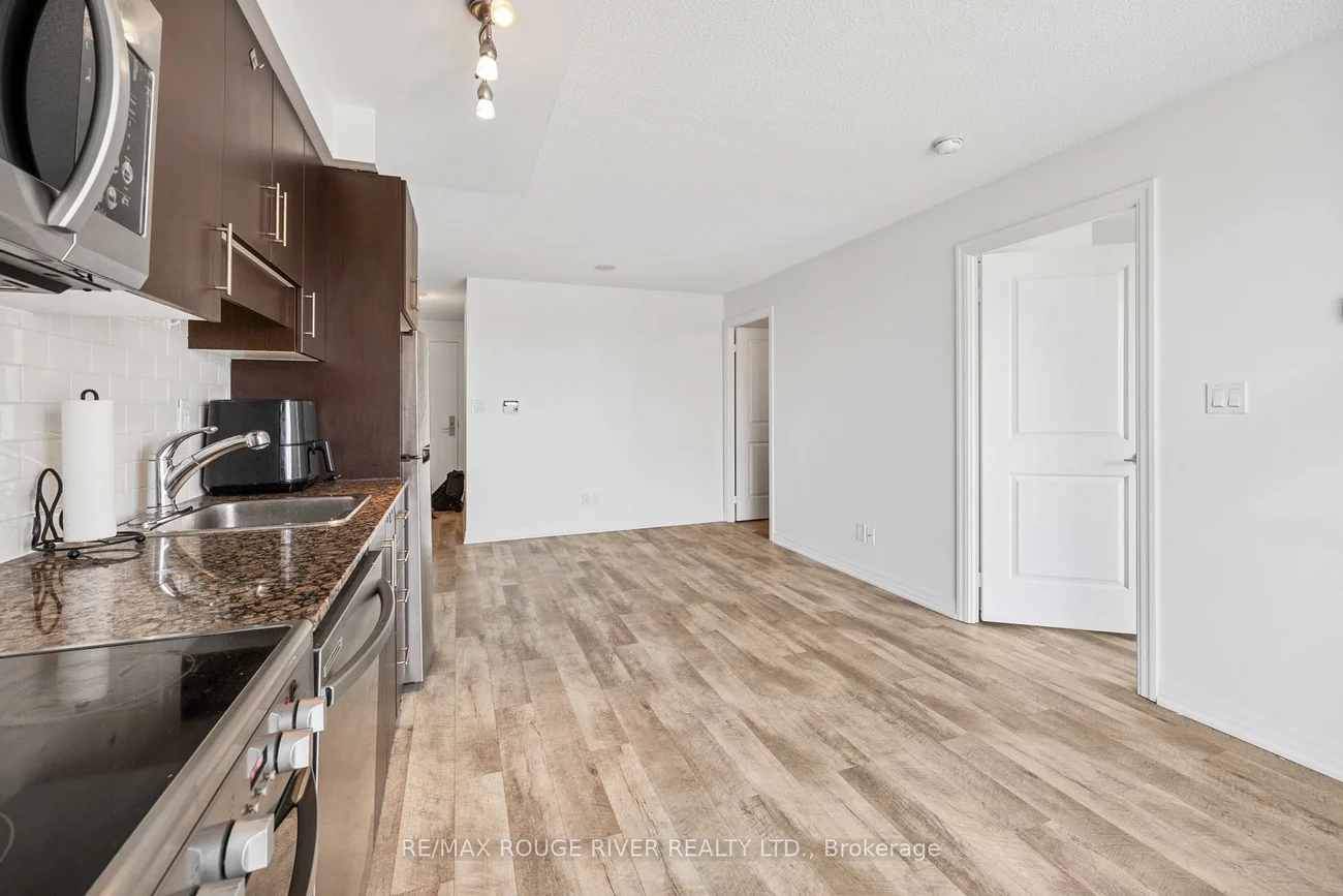 30, Herons Hill, Henry Farm, Toronto