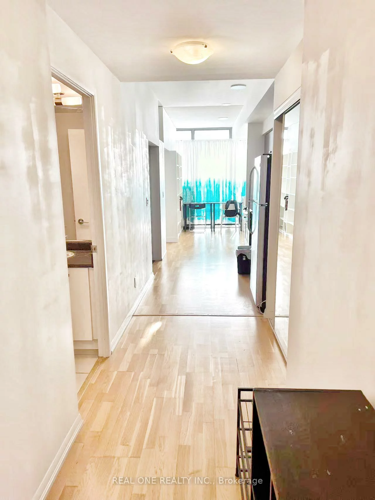 832, Bay, Bay Street Corridor, Toronto