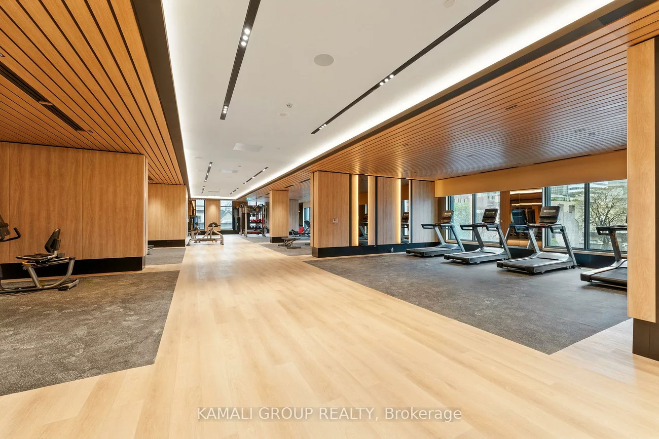 252, Church, Church-Yonge Corridor, Toronto