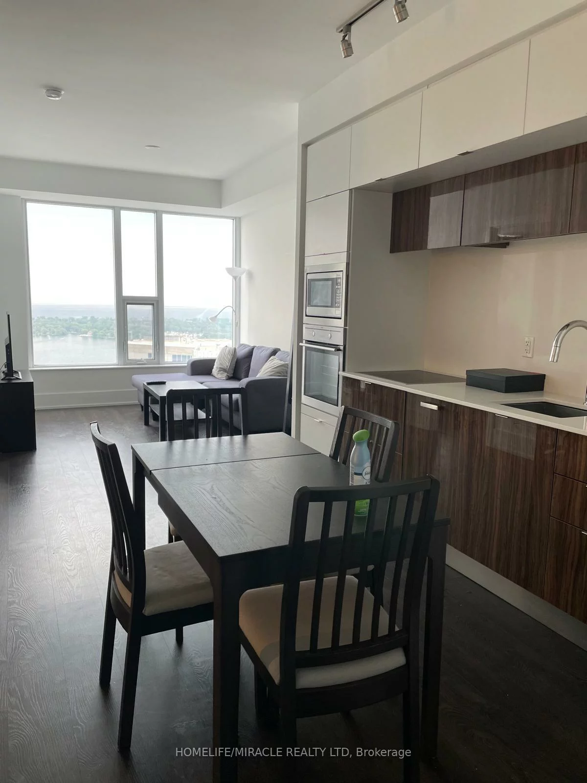 10, York, Waterfront Communities C1, Toronto