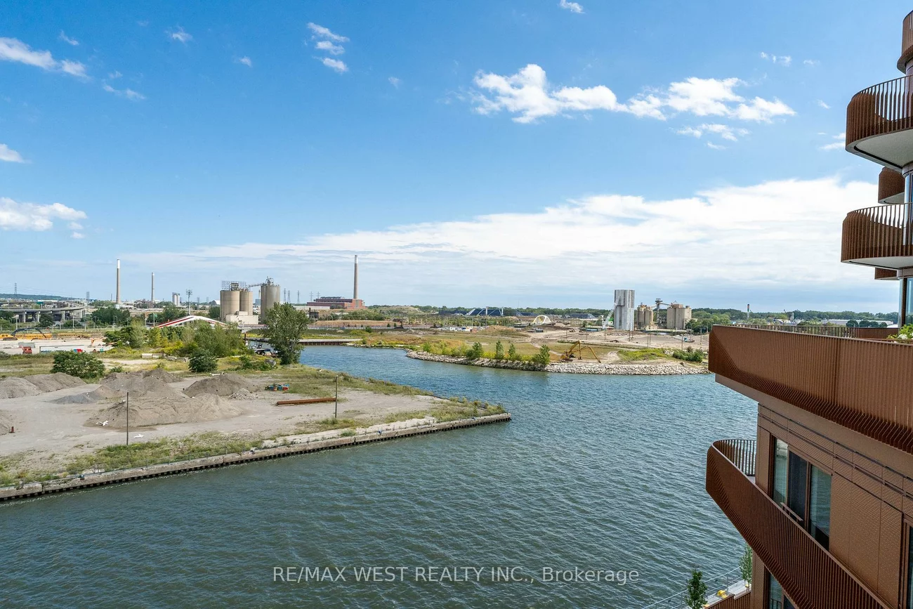155, Merchants' Wharf, Waterfront Communities C8, Toronto