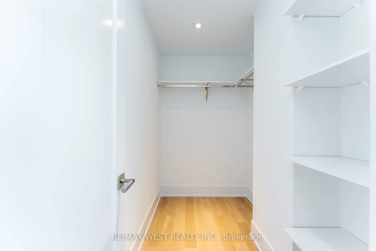 155, Merchants' Wharf, Waterfront Communities C8, Toronto