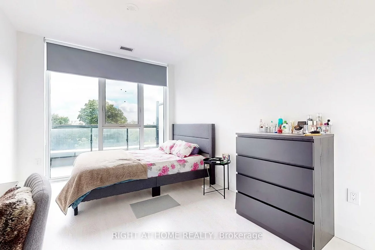 30, INN ON THE PARK, Banbury-Don Mills, Toronto