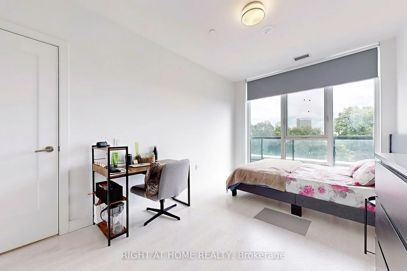 30, INN ON THE PARK, Banbury-Don Mills, Toronto