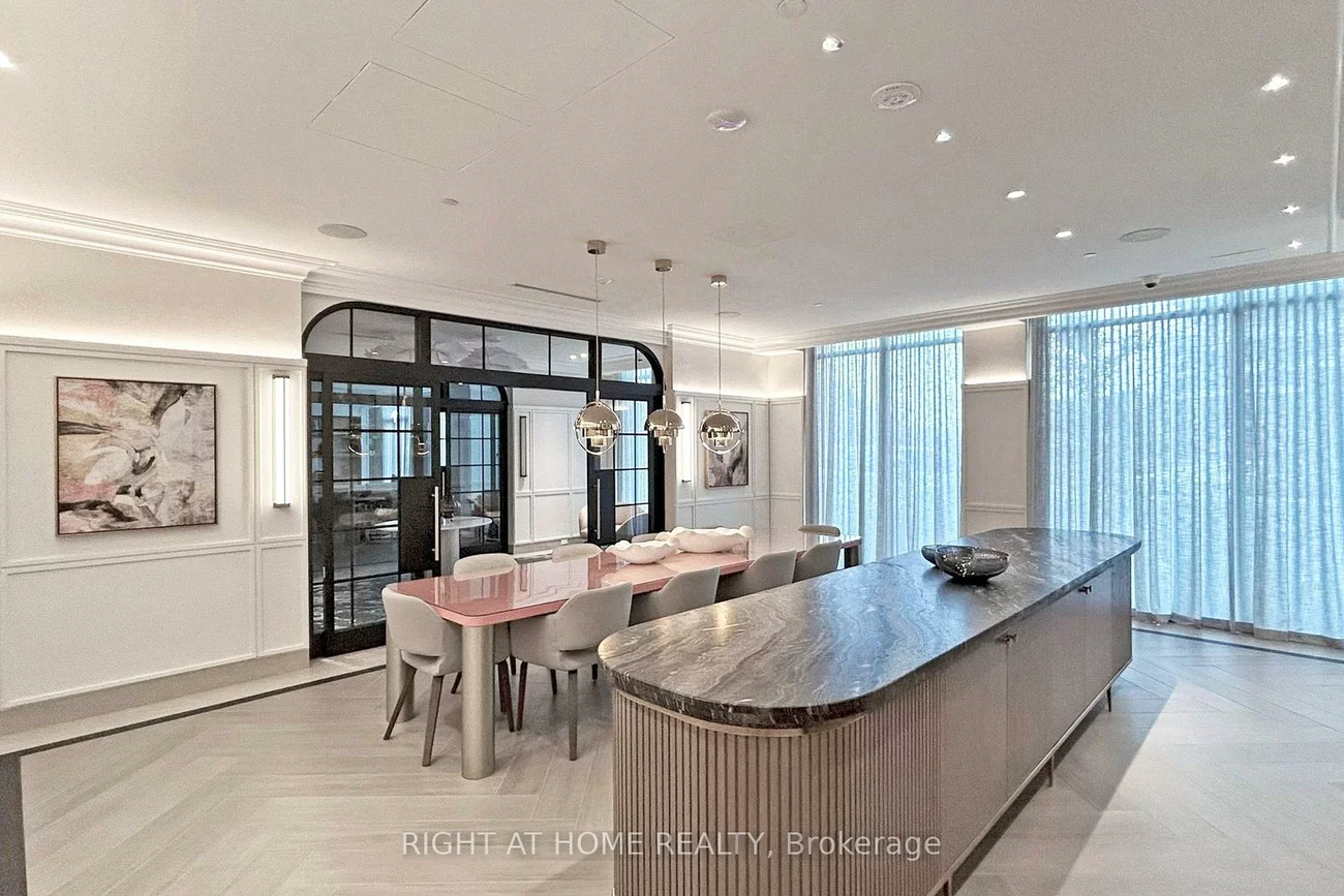 30, INN ON THE PARK, Banbury-Don Mills, Toronto
