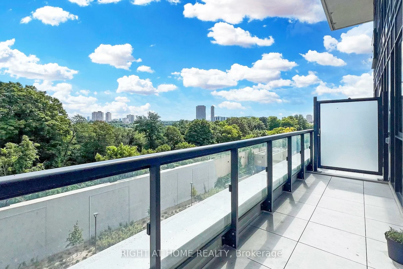 30, INN ON THE PARK, Banbury-Don Mills, Toronto