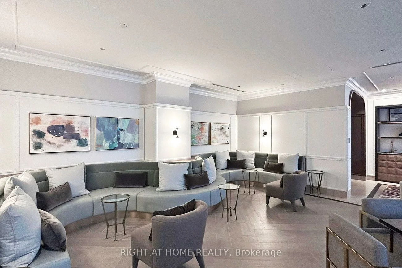 30, INN ON THE PARK, Banbury-Don Mills, Toronto