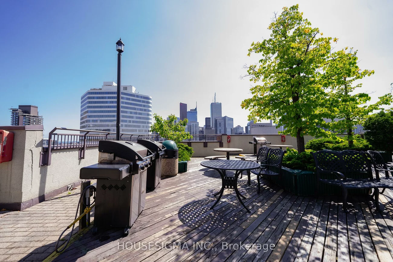 633, Bay, Bay Street Corridor, Toronto