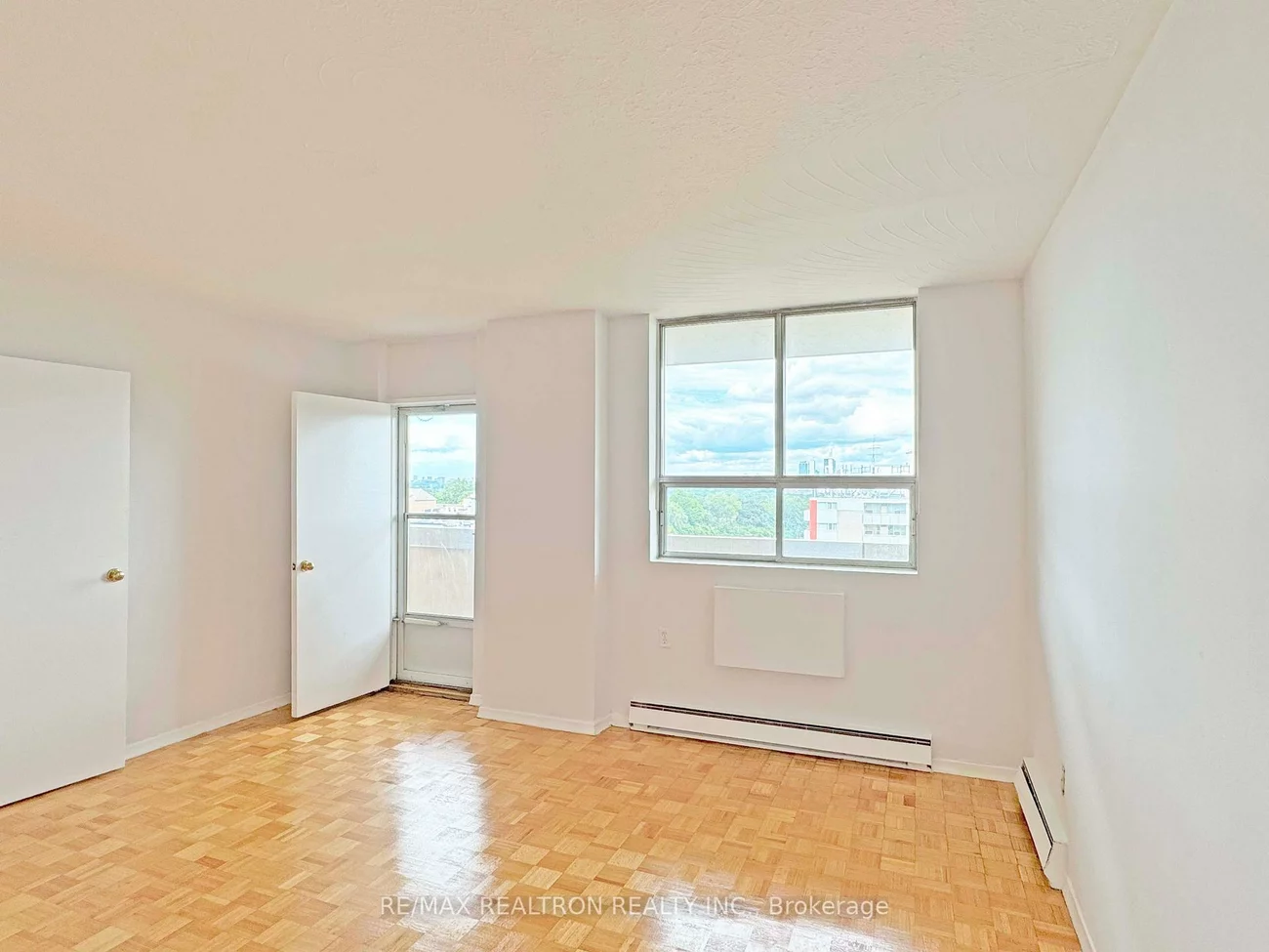 525, Eglinton, Mount Pleasant East, Toronto