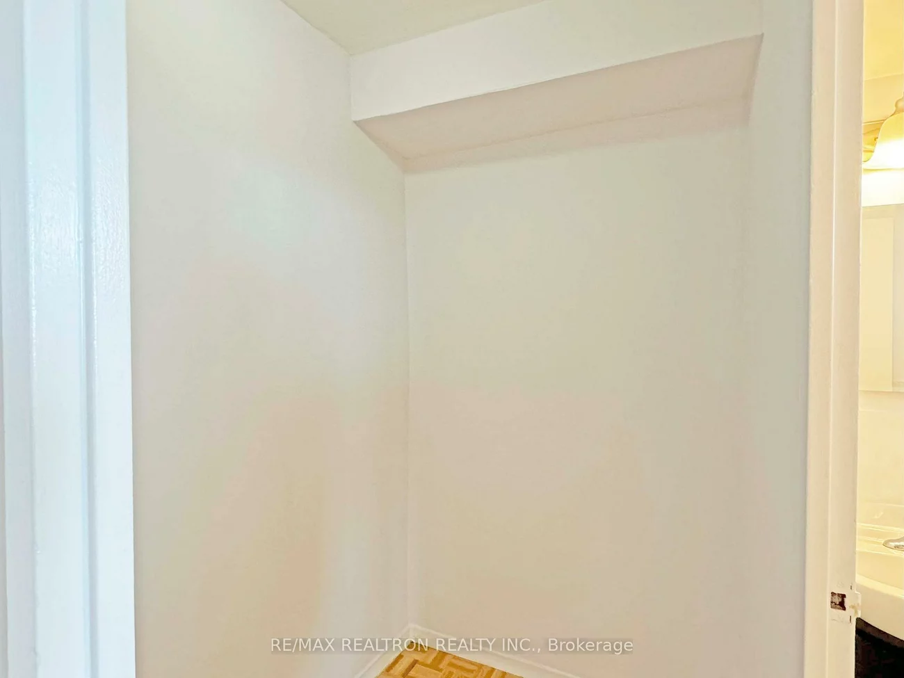 525, Eglinton, Mount Pleasant East, Toronto