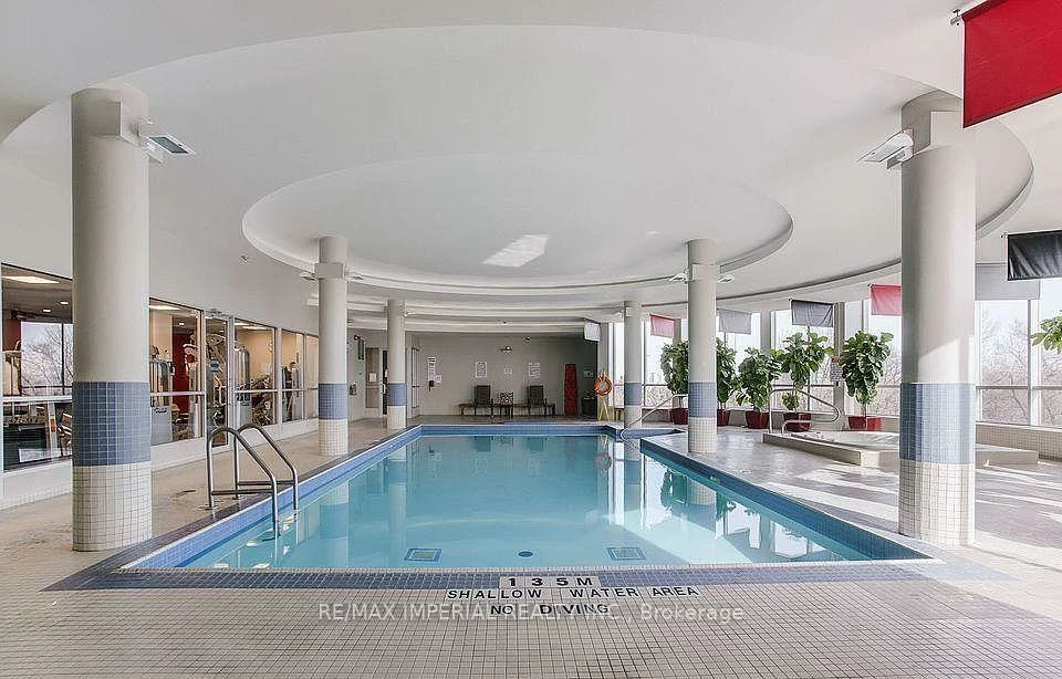 8, Rean, Bayview Village, Toronto