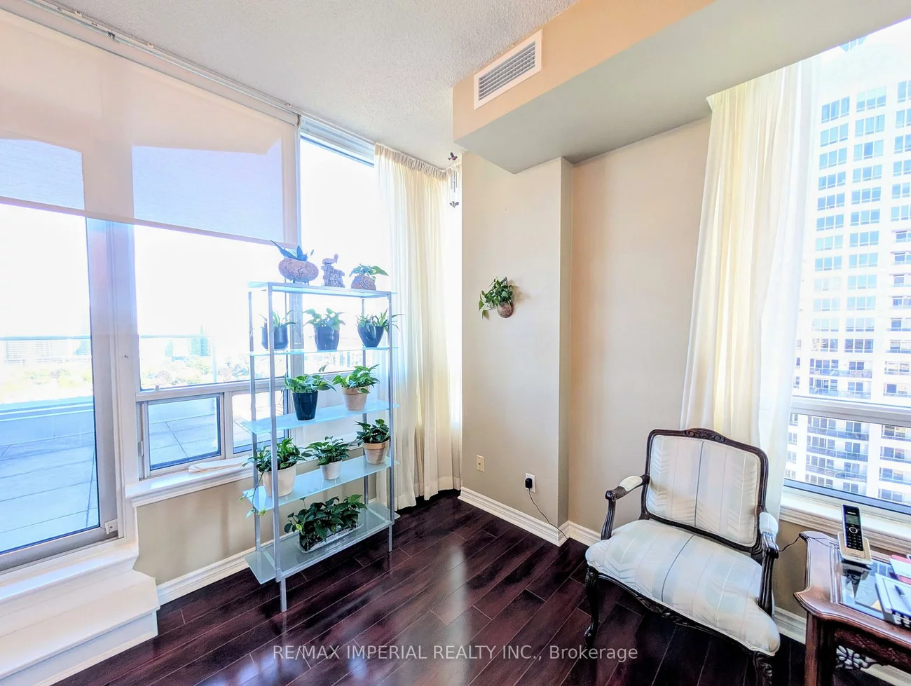 8, Rean, Bayview Village, Toronto