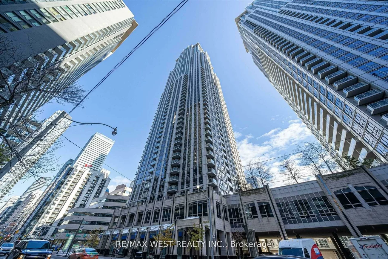 763, Bay, Bay Street Corridor, Toronto