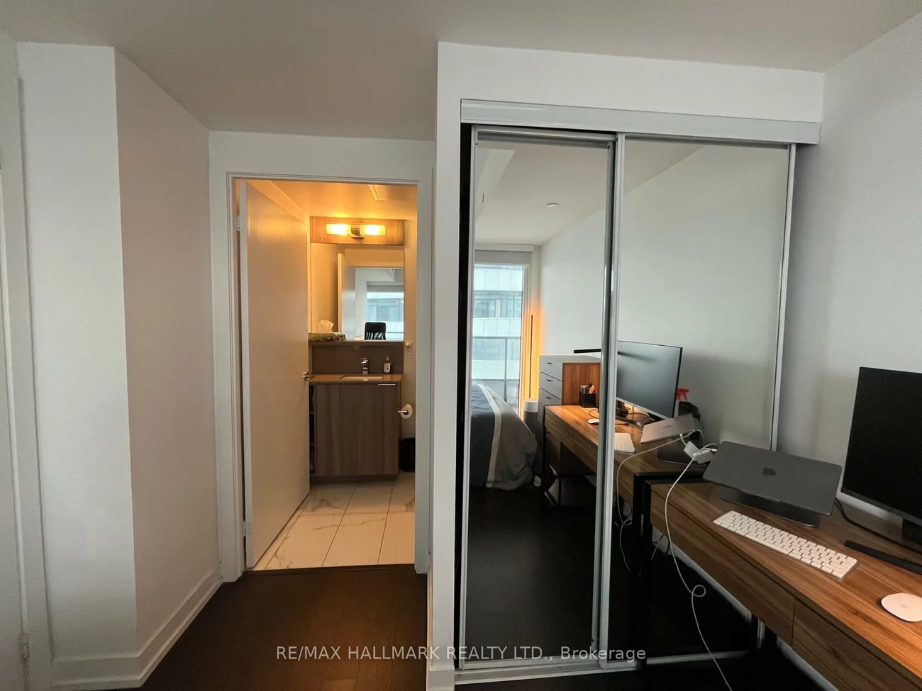 85, Wood, Church-Yonge Corridor, Toronto