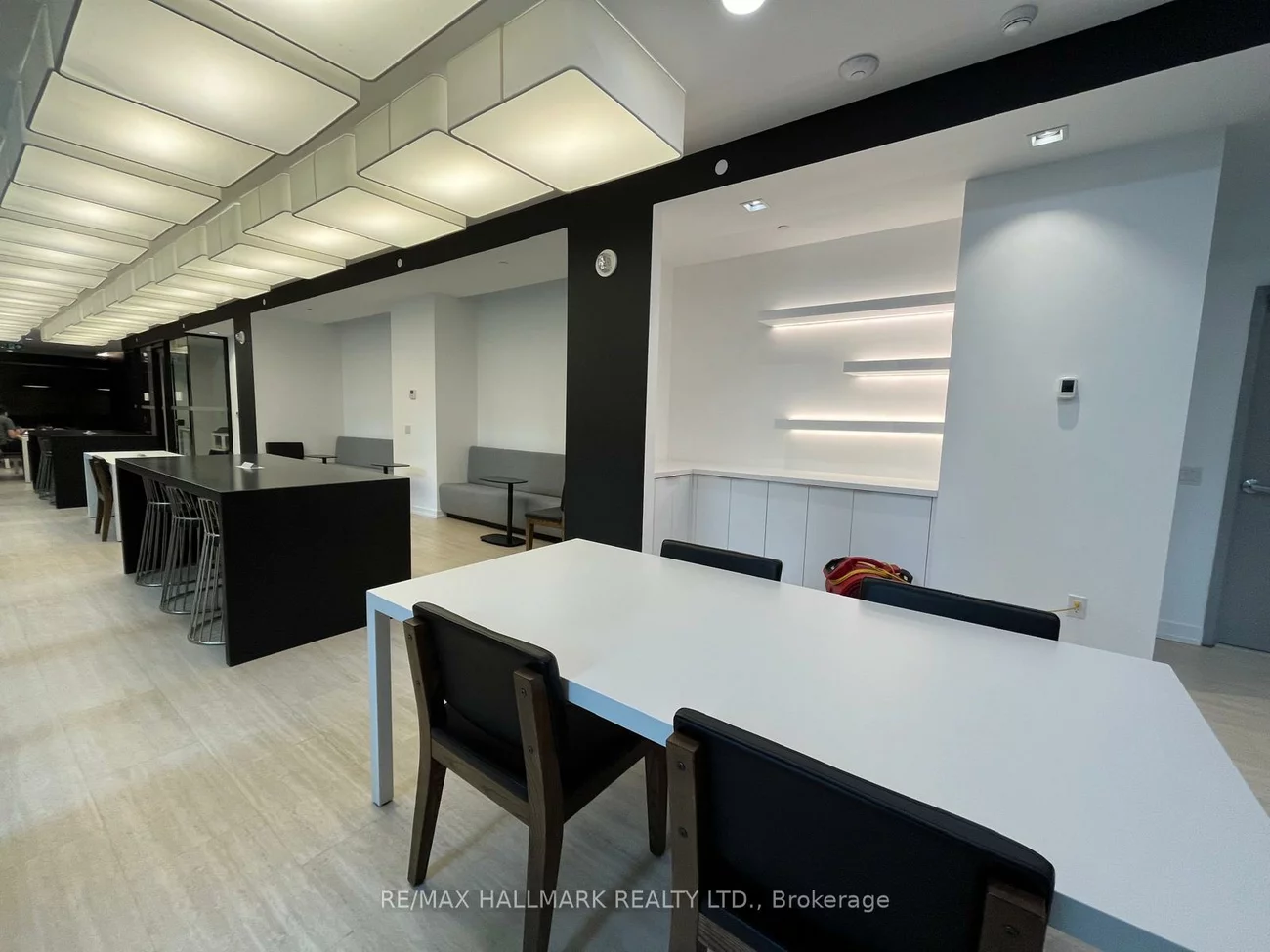 85, Wood, Church-Yonge Corridor, Toronto