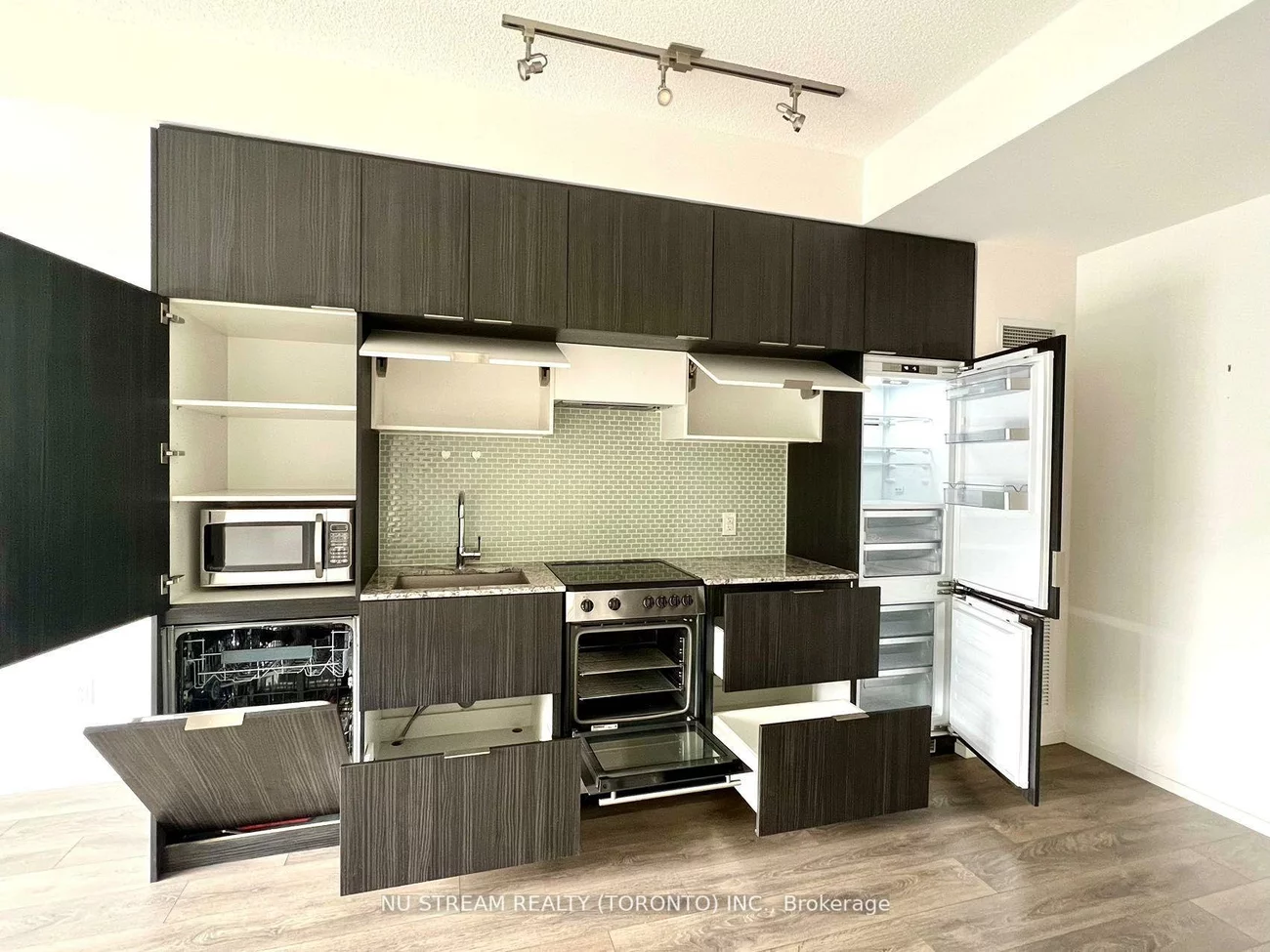 159, Dundas, Church-Yonge Corridor, Toronto