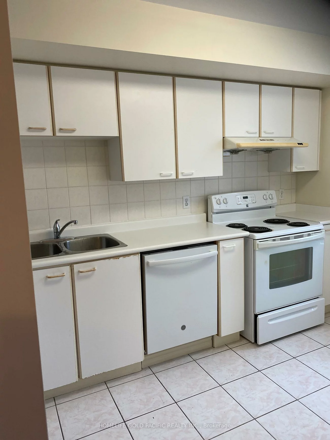 256, Doris, Willowdale East, Toronto