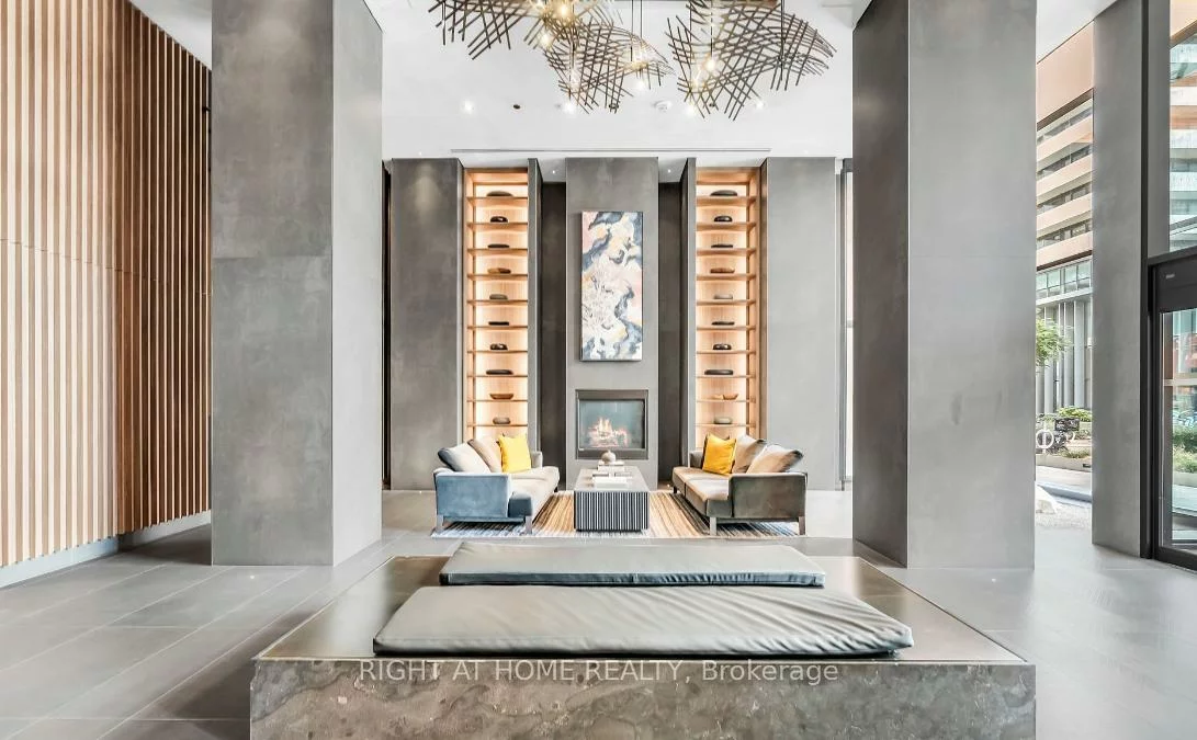 55, Charles, Church-Yonge Corridor, Toronto