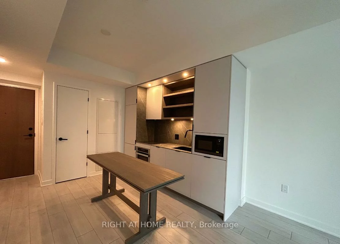 55, Charles, Church-Yonge Corridor, Toronto