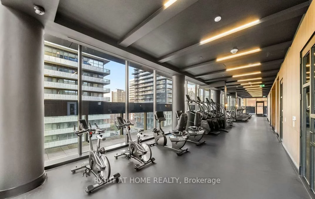 55, Charles, Church-Yonge Corridor, Toronto