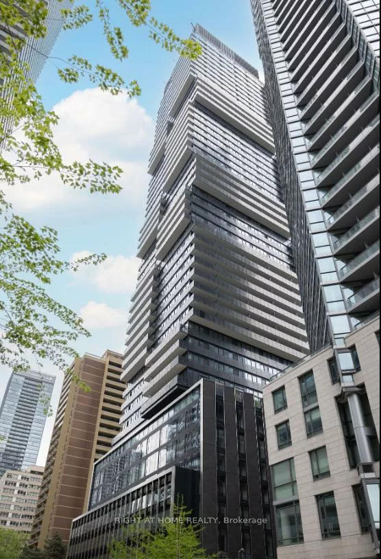 55, Charles, Church-Yonge Corridor, Toronto