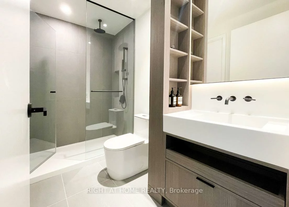 55, Charles, Church-Yonge Corridor, Toronto